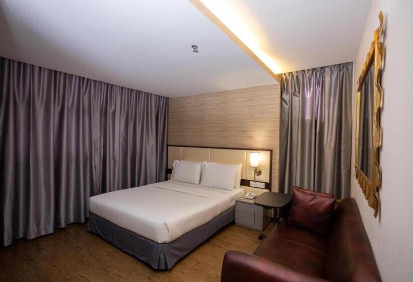 Люкс Клуб, Citrus Hotel Johor Bahru By Compass Hospitality