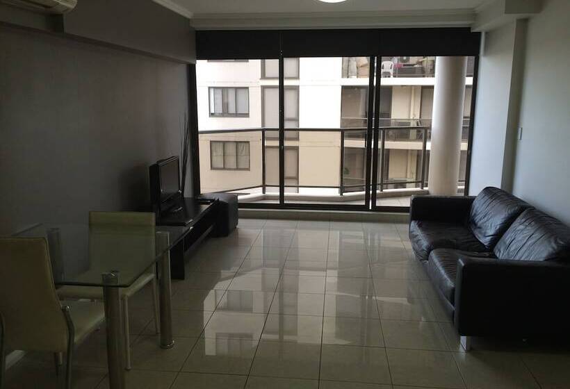 דירת חדר, Fiori Apartments