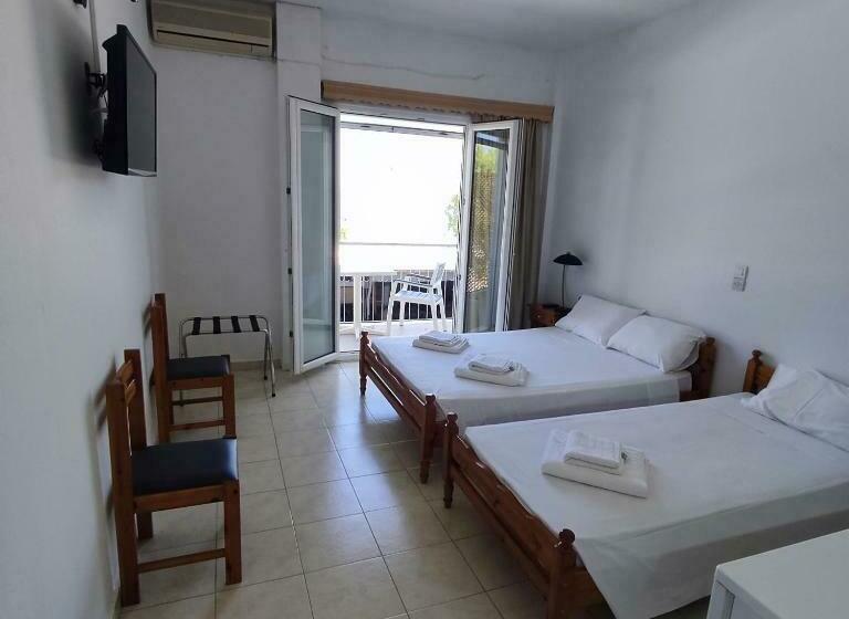 Triple Room Sea View, Ilion