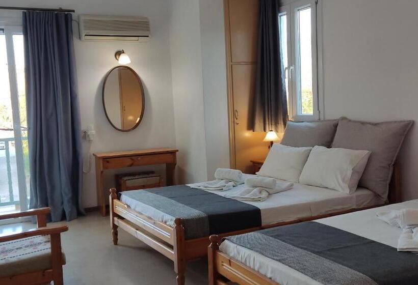 标准三人间, Ilion