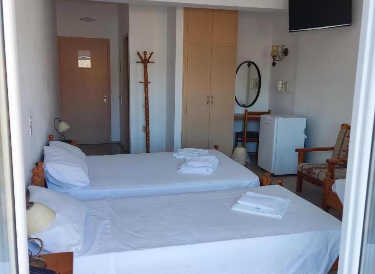 四人标准间, Ilion