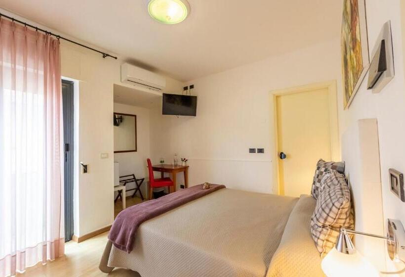 标准间, Paistos Paestum