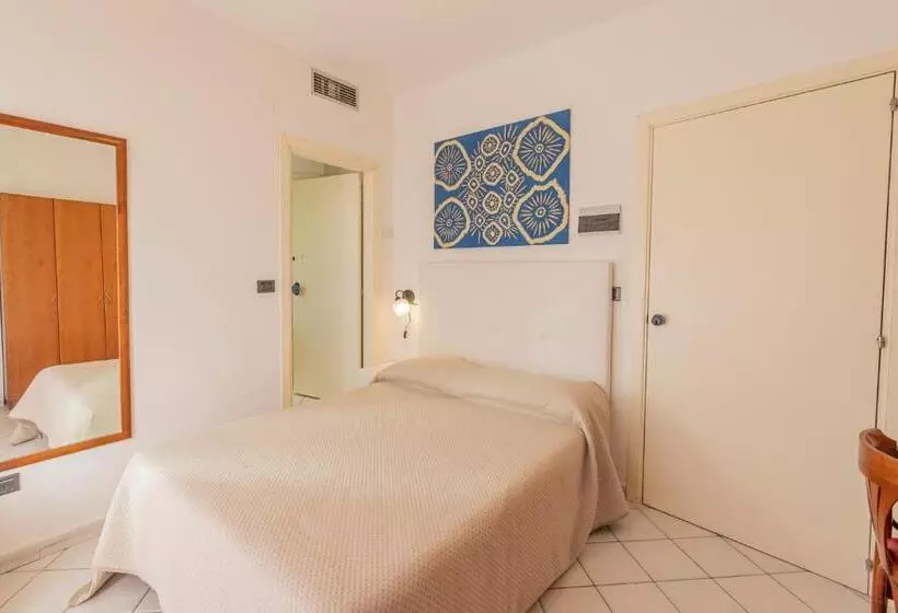 اتاق سوپریور چهار تخته, Paistos Paestum