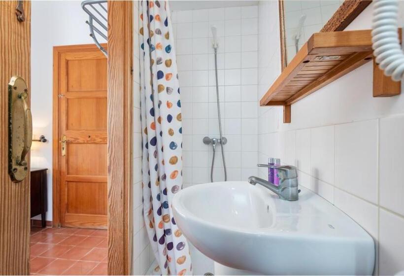 スタンダードルーム, Petit Hotel Hostatgeria La Victoria