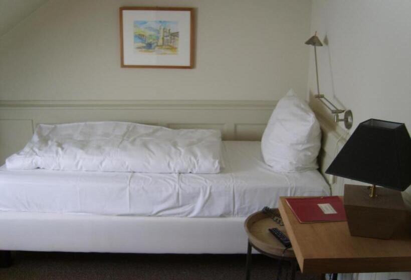 غرفة أساسية فردية, Schnookeloch