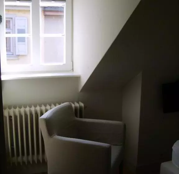 Basic Yhden Hengen Huone, Schnookeloch