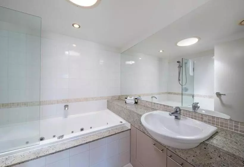 1 Bedroom Penthouse Apartment, The Sebel Whitsundays