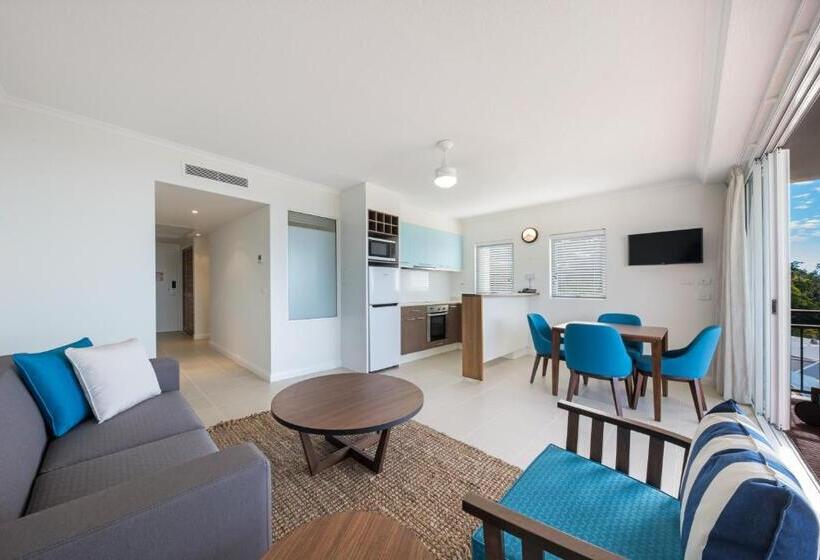 شقة لشخصين مزود بحمام سباحة, The Sebel Whitsundays