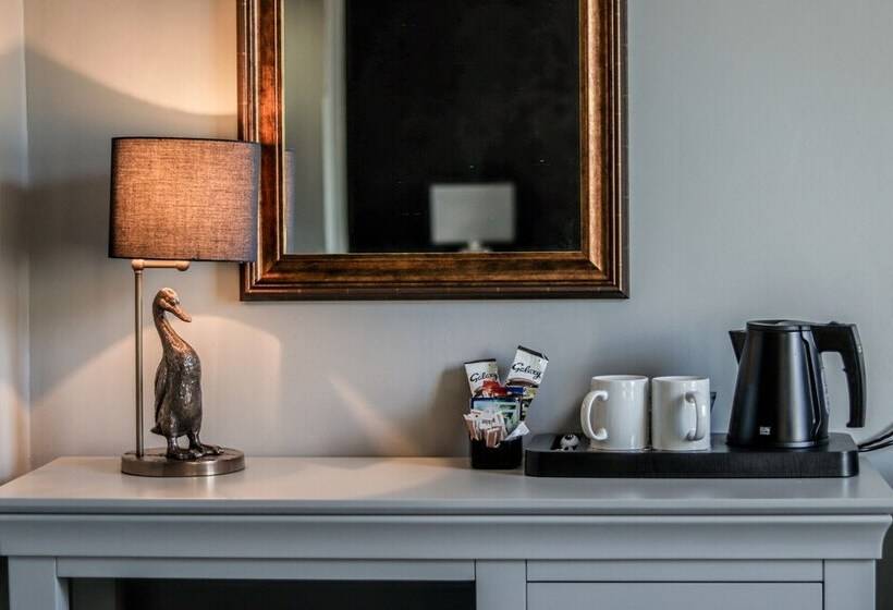 Номер Стандарт, Thames Riviera Hotel, Sure Hotel Collection By Best Western