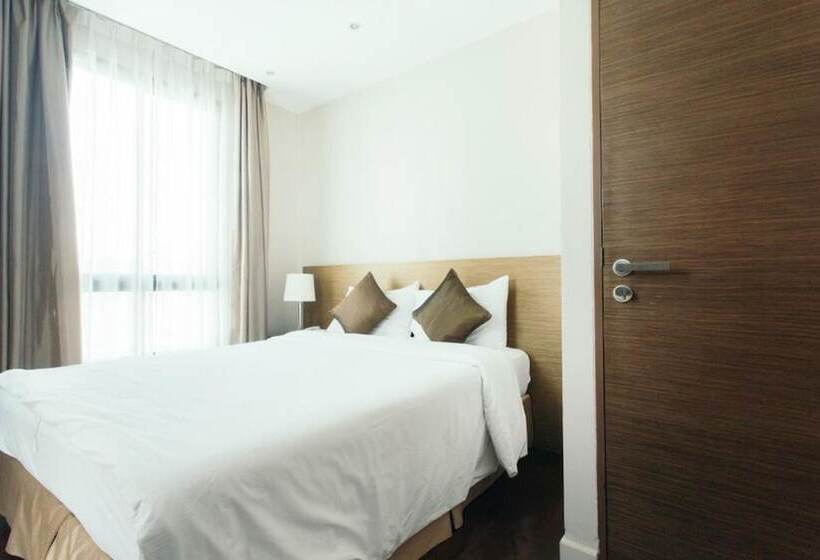 Juniorsviitti, Thomson Residence