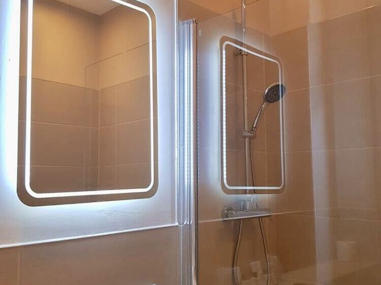 اتاق استاندارد, 28 York Place