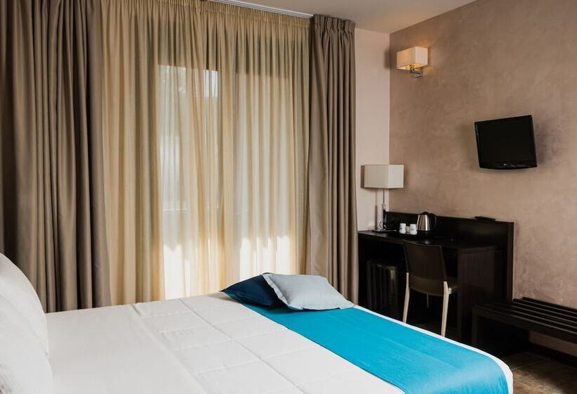 Quarto Estandar, Basiliani   Cdshotels