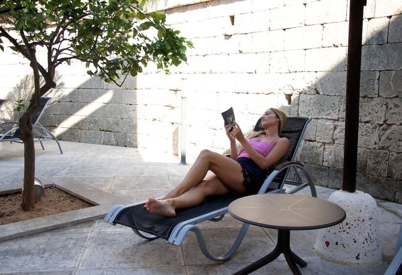 Üç Kişilik Standart Oda, Basiliani   Cdshotels