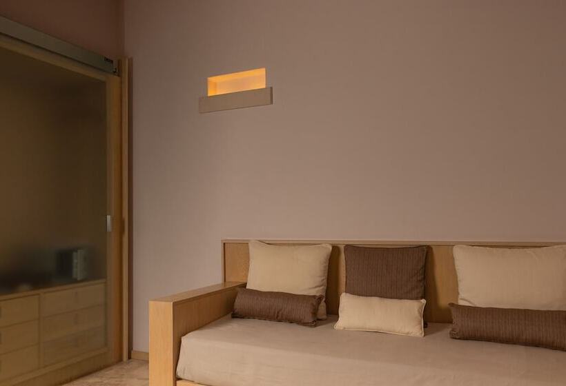 자쿠지 스위트, Basiliani   Cdshotels