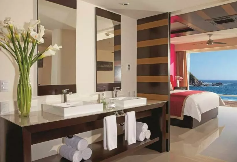 クラブジュニアスイート, Secrets Huatulco Resort & Spa