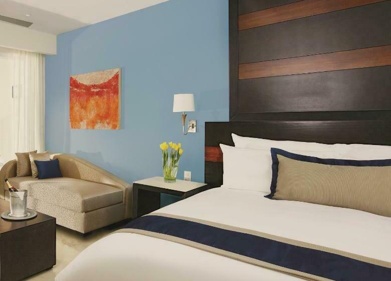 주니어 스위트 킹사이즈 침대, Secrets Huatulco Resort & Spa