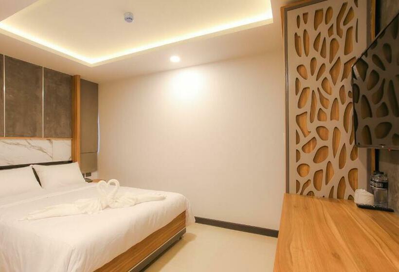 חדר דלוקס, The Mantra Hotel Kata Noi