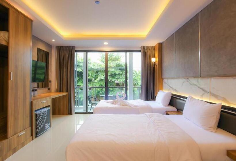 带阳台的豪华间, The Mantra Hotel Kata Noi
