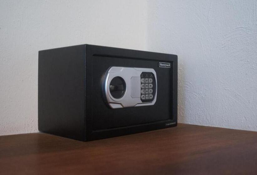 سوییت, Uolis Nah