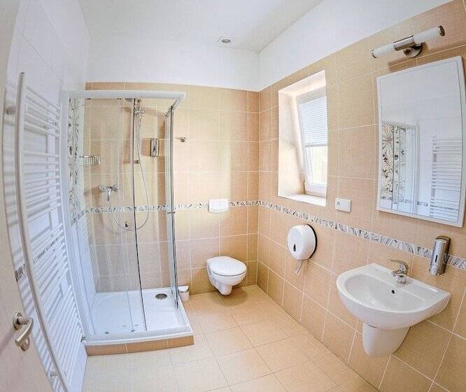 اتاق استاندارد یک تخته با سرویس بهداشتی مشترک, Cuba Bar & Hostel