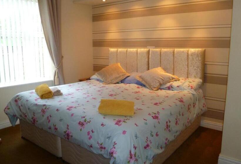 스탠다드 트리플 룸, Greenlaw Guest House