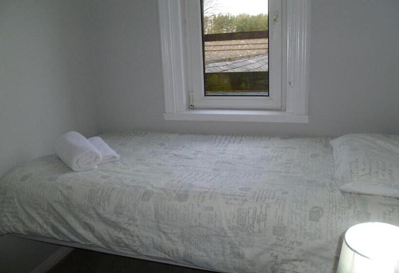 غرفة قياسية ثلاثية, Greenlaw Guest House