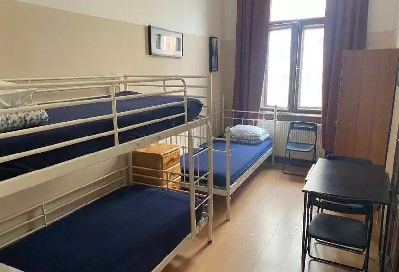 Camera Tripla Standard Bagno Condiviso, Hostel Emma