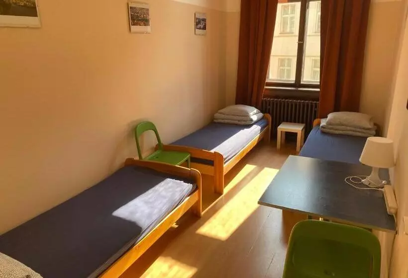 Camera Tripla Standard Bagno Condiviso, Hostel Emma