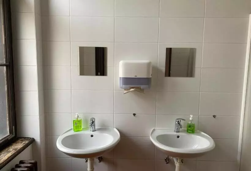 Camera Familiare, Hostel Emma