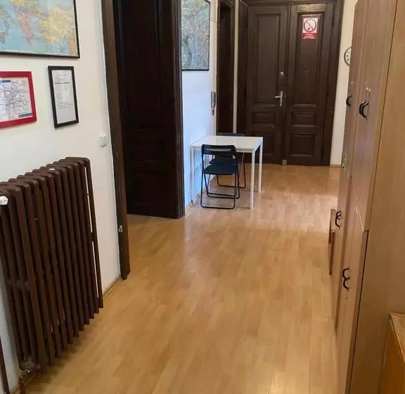 Camera Familiare, Hostel Emma