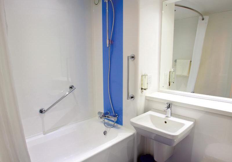 身障者適用スタンダードルーム, Signature Inn & Suites Hamilton