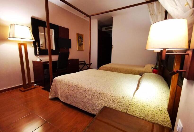 Номер Deluxe, Electra