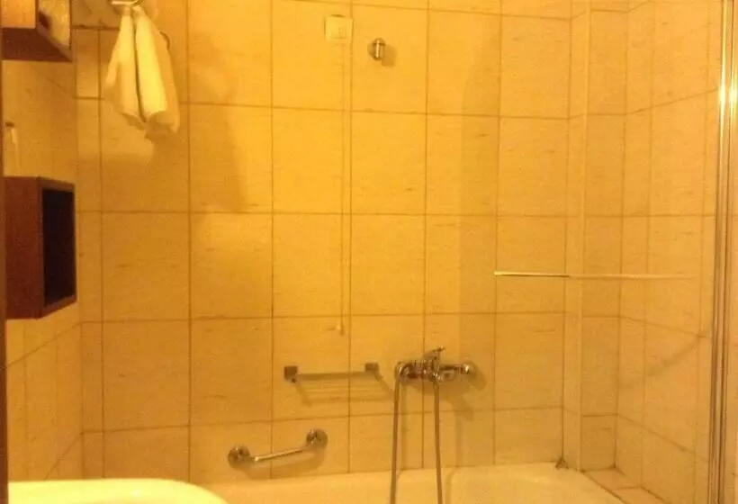 Standard-huone, Electra