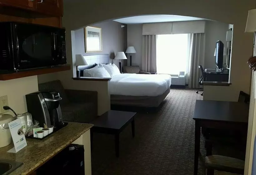 スイート, Holiday Inn Express Hotel & Suites Concordia Us 81, An Ihg