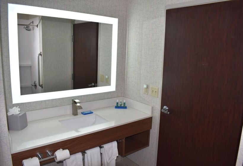 套房, Holiday Inn Express Hotel & Suites Mcpherson, An Ihg
