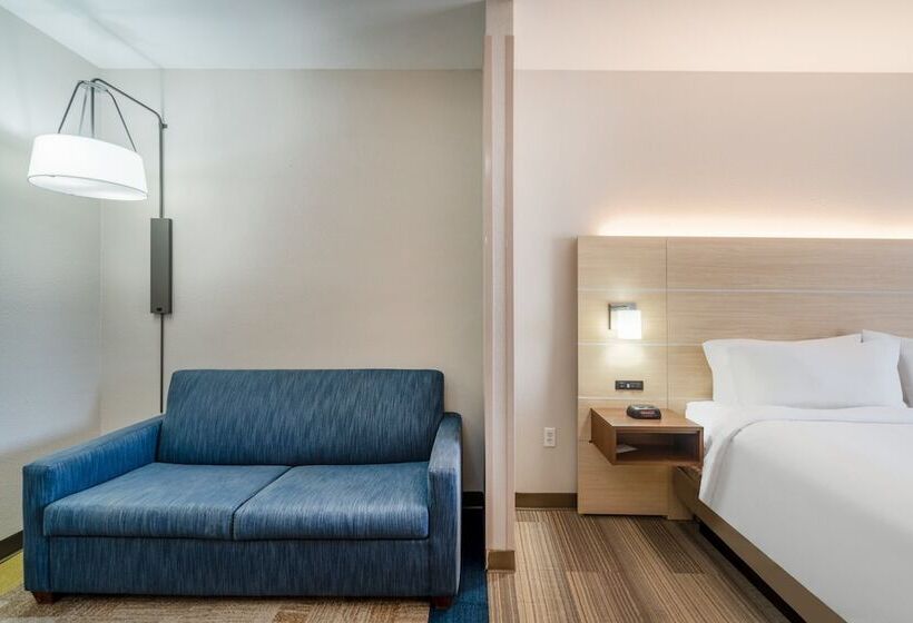 جناح, Holiday Inn Express Hotel & Suites Magee By Ihg