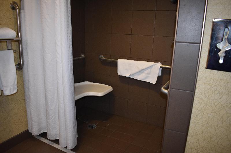 带大床的标准间, Holiday Inn Express Apex   Raleigh, An Ihg