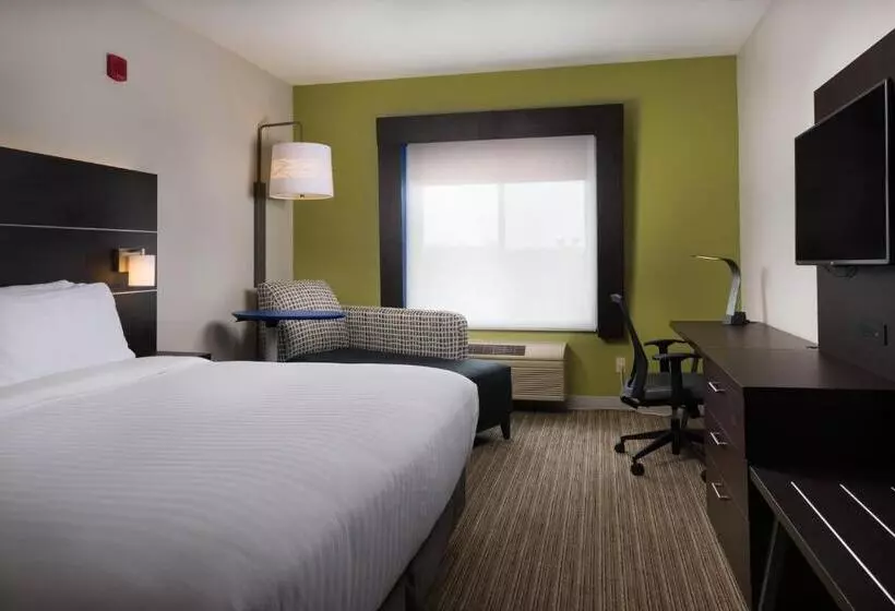 キングサイズベッドのエクゼクティブルーム, Holiday Inn Express Independence   Kansas City, An Ihg