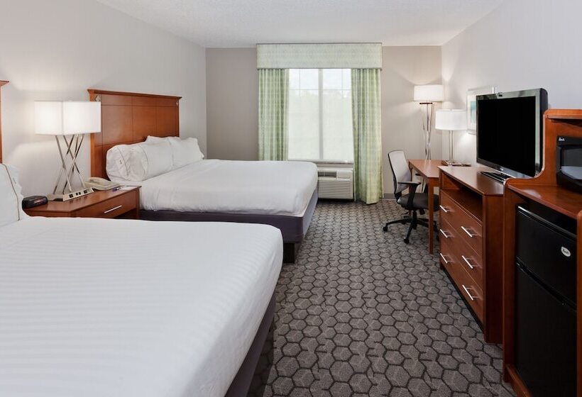 身障者適用スイートルーム, Holiday Inn Express Phenix City Fort Benning, An Ihg