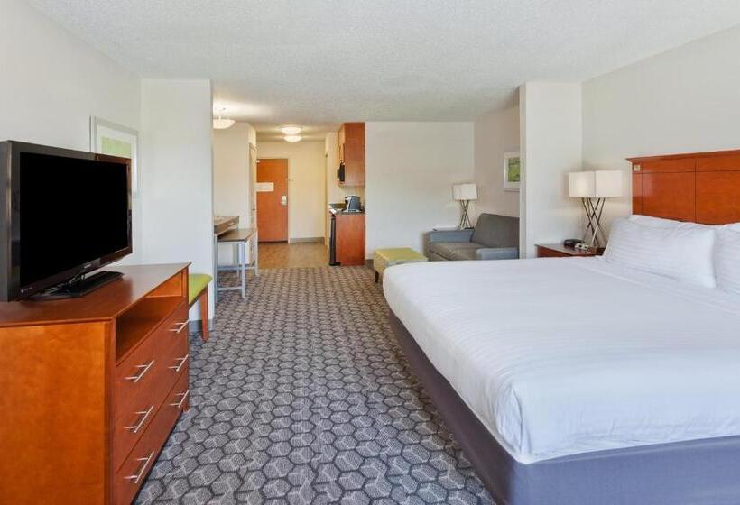 Люкс Кровать Кинг, Holiday Inn Express Phenix City Fort Benning, An Ihg