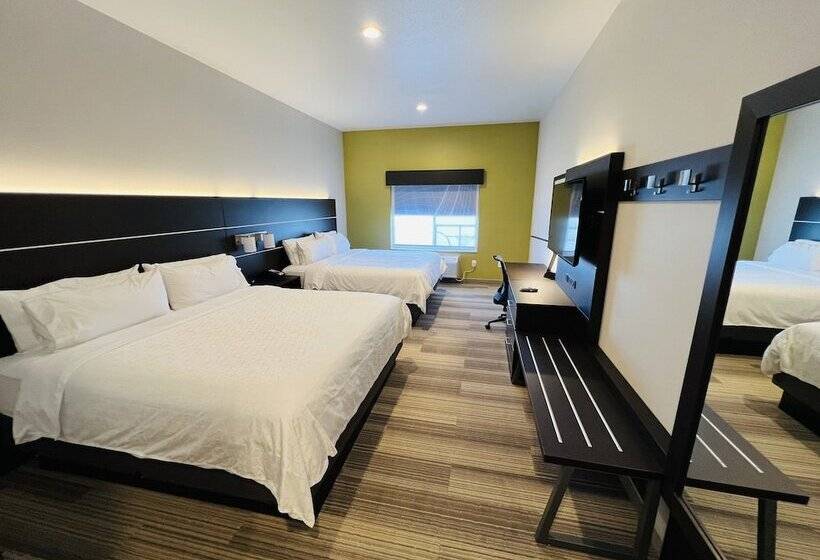 Номер Стандарт, Holiday Inn Express & Suites Salinas, An Ihg