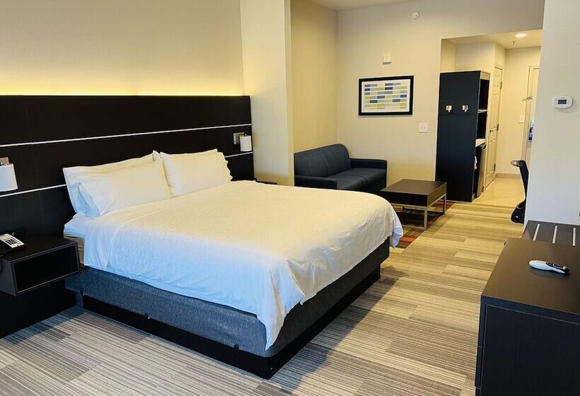 Люкс, Holiday Inn Express & Suites Salinas, An Ihg
