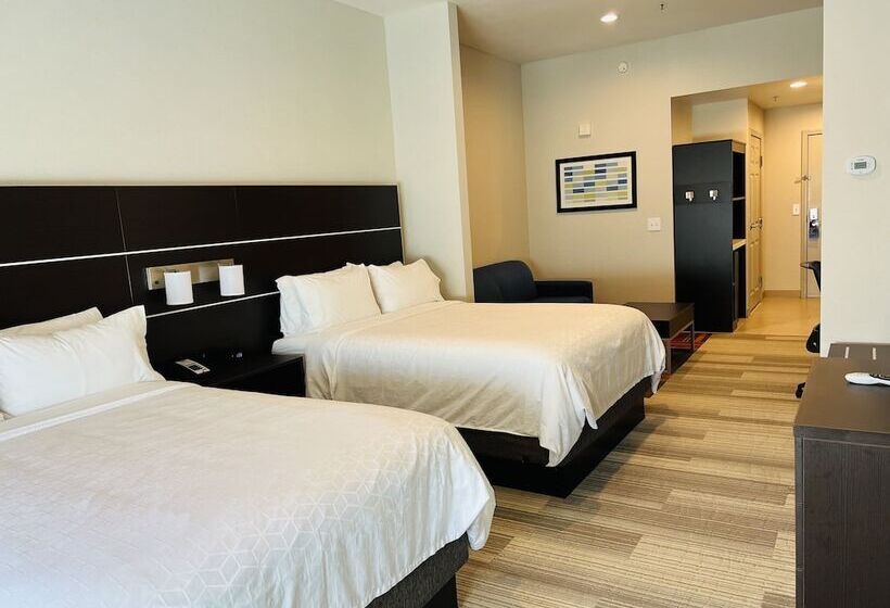 Номер Стандарт, Holiday Inn Express & Suites Salinas, An Ihg