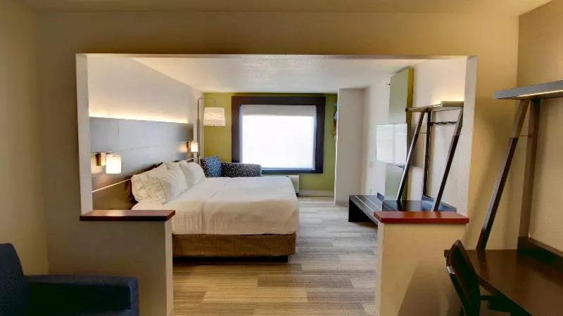 キングサイズベッドのエクゼクティブルーム, Holiday Inn Express & Suites Sioux Center, An Ihg