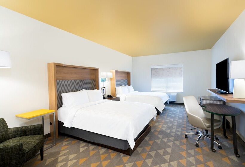 スイート, Holiday Inn Hotels Batesville, An Ihg