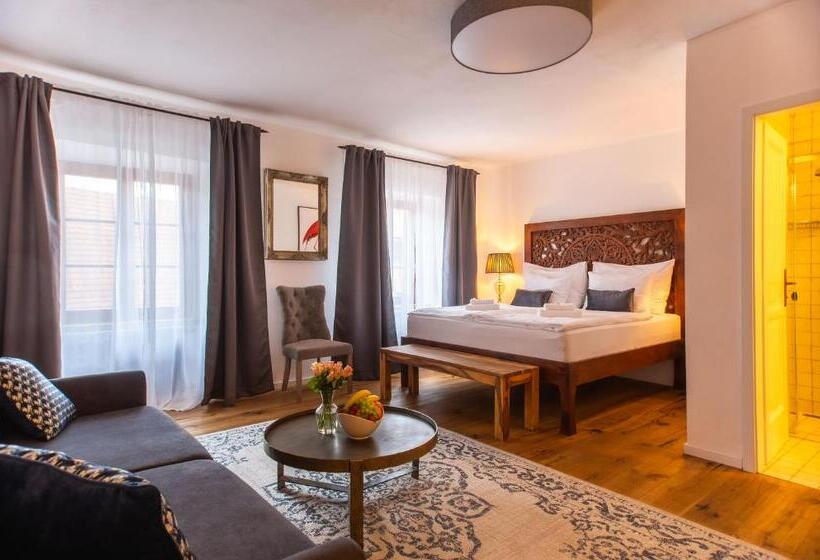 اتاق سوپریور با تخت بزرگ, Pension Adalbert