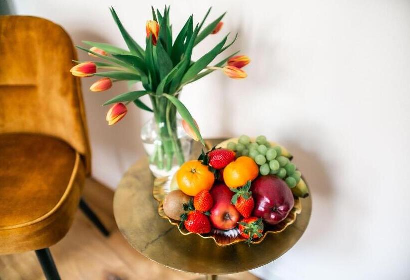 اتاق لوکس با تخت بزرگ, Pension Adalbert