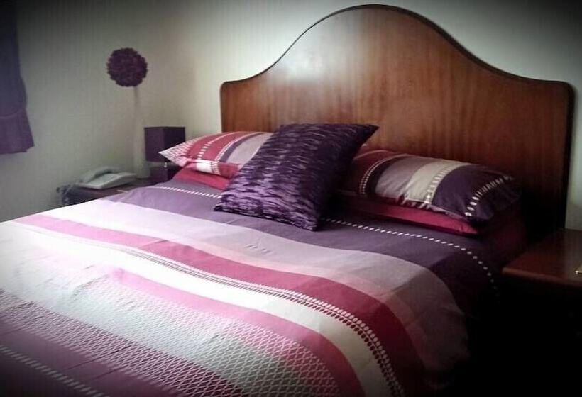 חדר סטנדרט, The Waverley