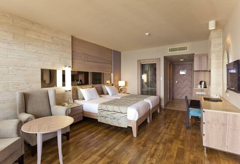 Standard Room Side Sea View