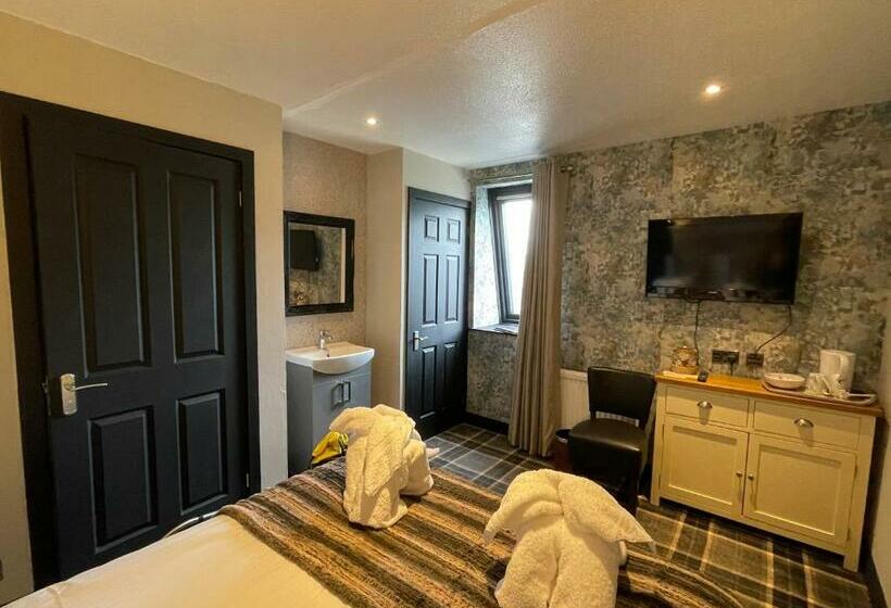 חדר סטנדרט, The Albert Inn